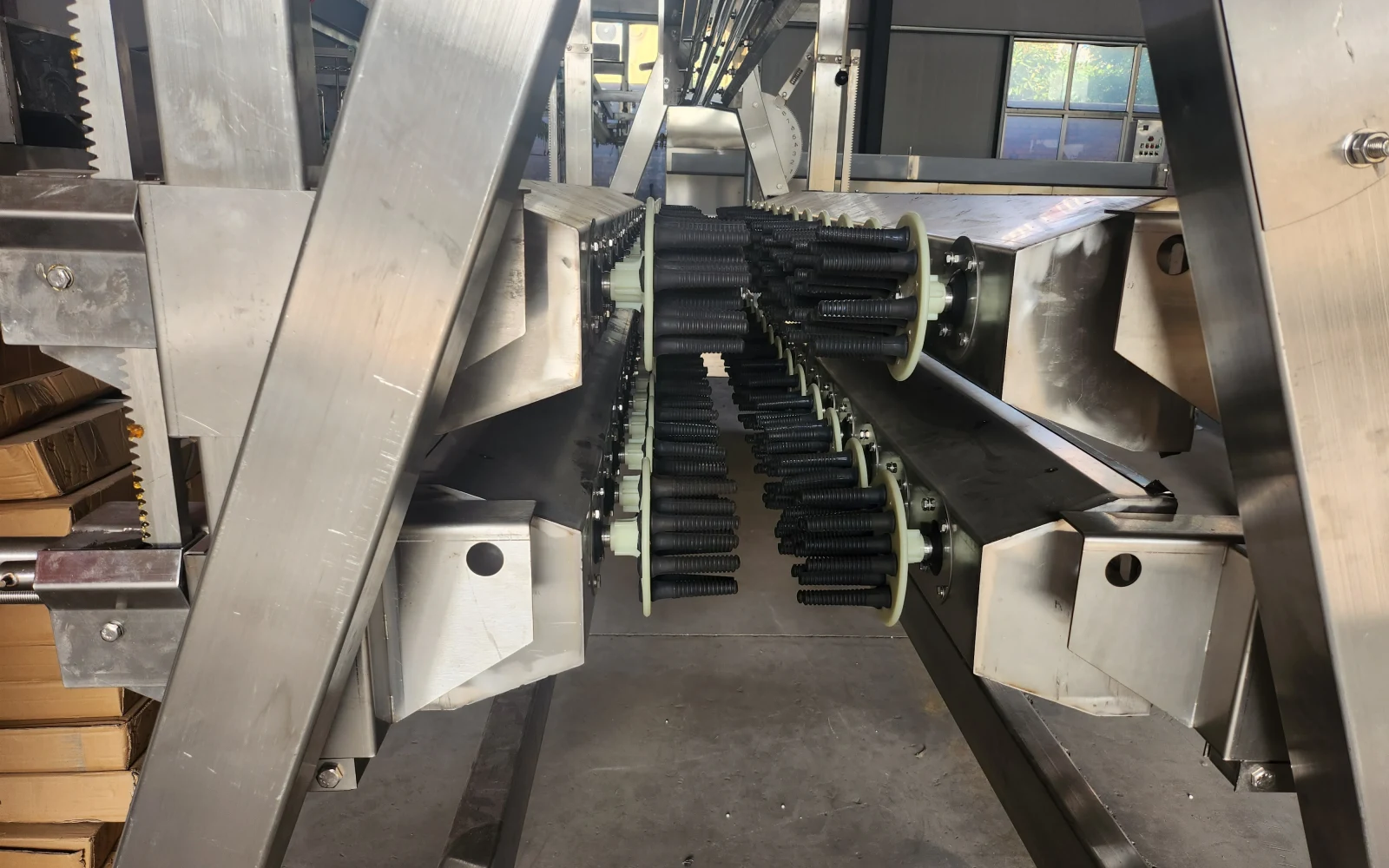 A-Type Poultry Plucking Machine - view 3