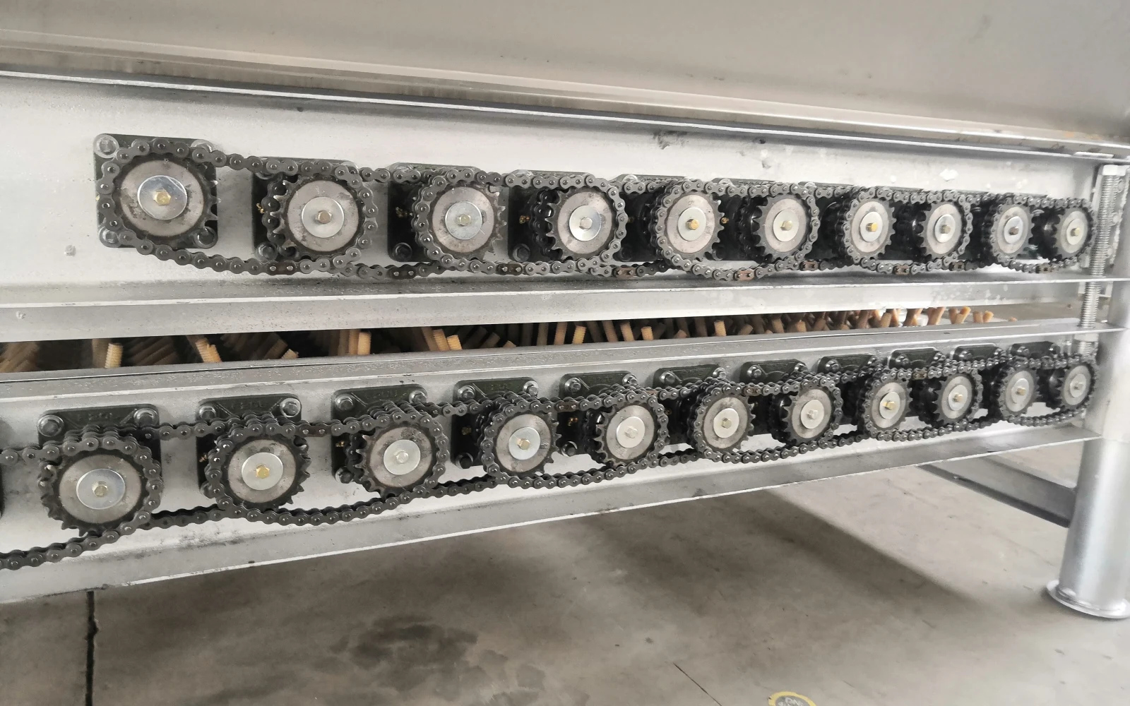 Automatic Poultry Scalding and Plucking Unit - view 2